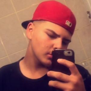 Meet your Posher, Esteban